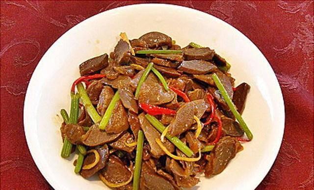 咸水鸭肫怎么做？详细步骤和技巧是什么？