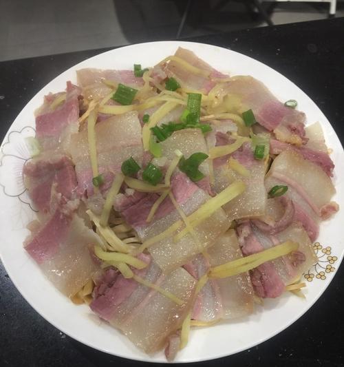 咸肉蒸春笋怎么做？步骤和技巧有哪些？