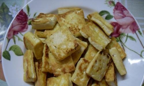 咸肉泡菜炒豆腐怎么做？步骤和技巧有哪些？
