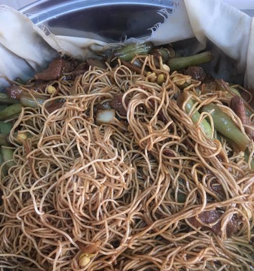 咸肉卤面怎么做？详细步骤和技巧是什么？