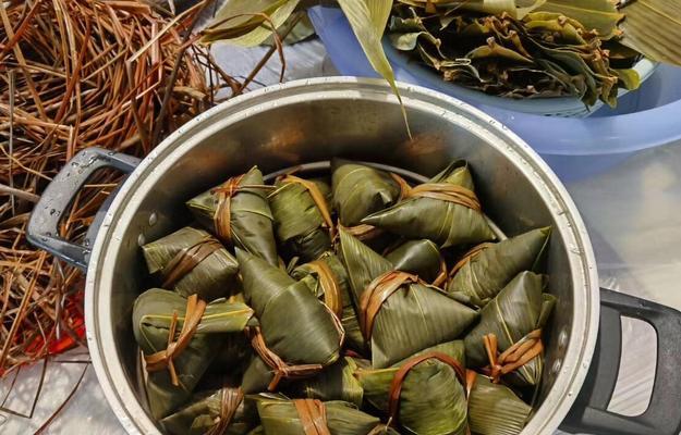 咸肉栗子粽怎么做？制作咸肉栗子粽的步骤是什么？