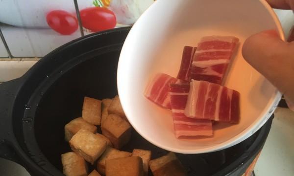 咸肉炖豆腐怎么做？步骤和技巧有哪些？
