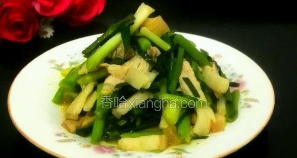咸肉炒芹菜的做法是什么？如何炒出鲜嫩可口的咸肉炒芹菜？