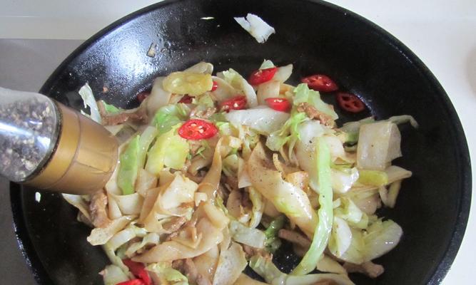 咸肉炒豆丝的做法是什么？如何炒出美味的咸肉豆丝？