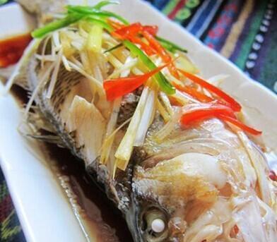 咸鲈鱼烧黄豆怎么做？步骤和技巧有哪些？