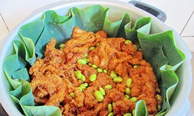 咸蛋蒸肉怎么做？步骤和技巧有哪些？