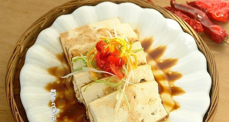 咸蛋蒸豆腐怎么做？步骤和技巧是什么？