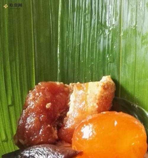 咸蛋肉粽的做法是什么？如何在家轻松制作咸蛋肉粽？