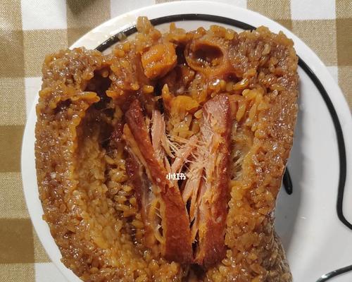 咸蛋肉粽的做法是什么？如何在家轻松制作咸蛋肉粽？