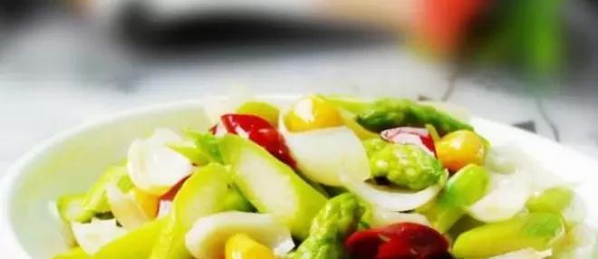 咸蛋芦笋火腿焗土豆怎么做？步骤和技巧是什么？