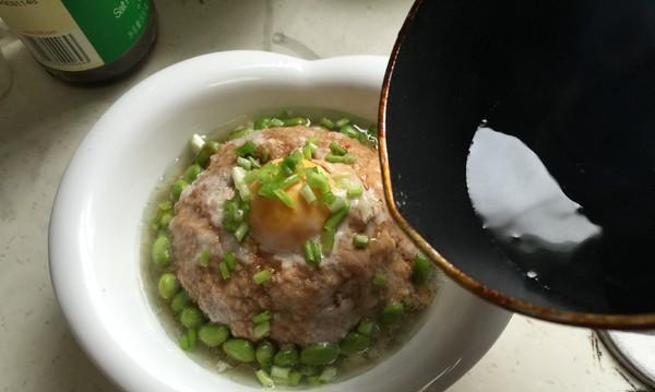 咸蛋姜汁蒸肉饼怎么做？步骤和技巧有哪些？