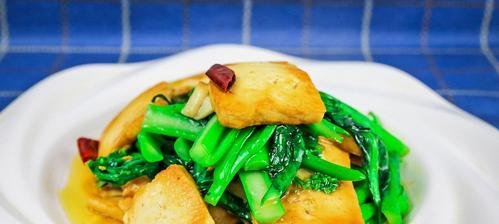 咸蛋火腿烧豆腐怎么做？步骤和技巧有哪些？