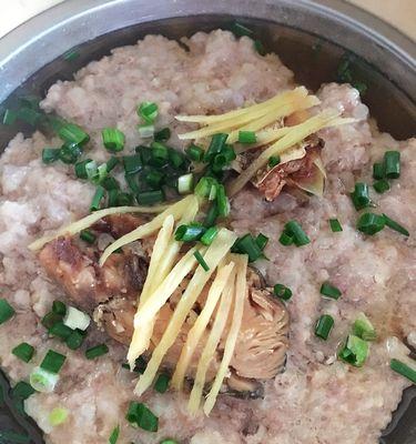咸蛋黄蒸肉饼怎么做？步骤和技巧有哪些？