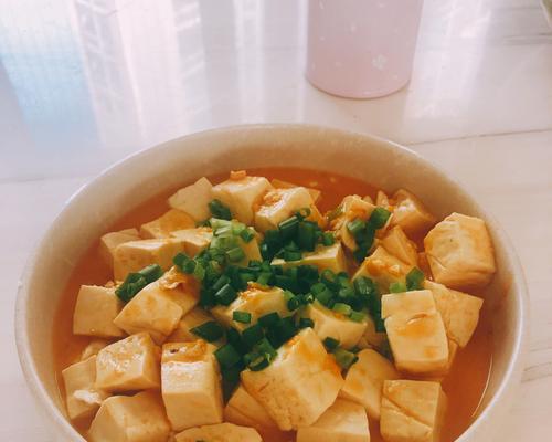咸蛋黄烧豆腐怎么做？步骤和技巧有哪些？