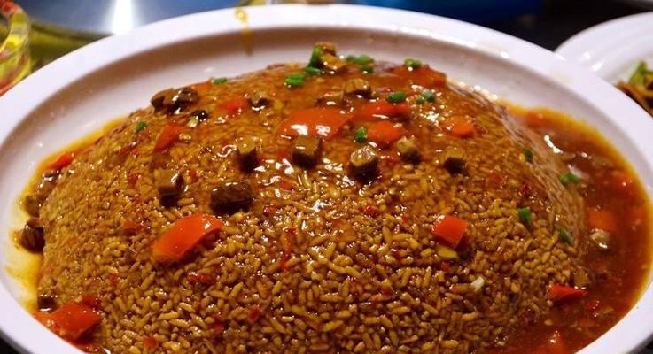 咸蛋黄柴火饭锅巴怎么做？步骤和技巧是什么？