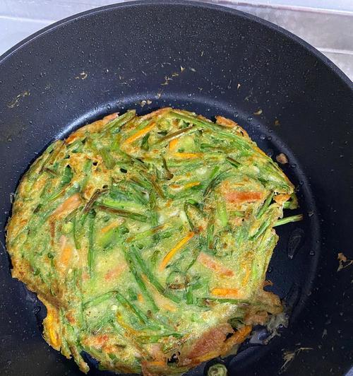 咸蛋白韭菜饼怎么做？制作咸蛋白韭菜饼的步骤是什么？