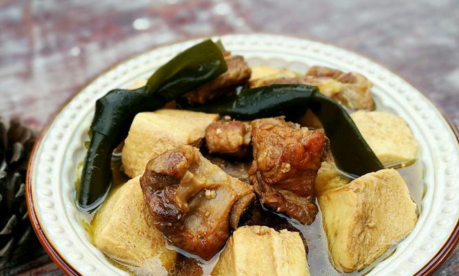 咸蛋白炖冻豆腐的做法是什么？步骤和技巧有哪些？