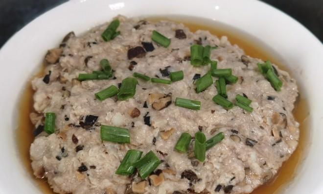 咸菜玉米蒸肉饼怎么做？步骤和技巧是什么？