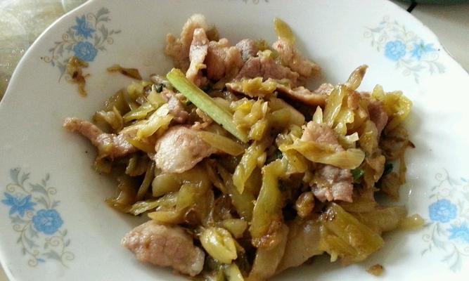 咸菜烧肉怎么做？步骤和技巧有哪些？