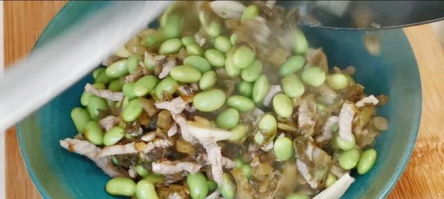 咸菜毛豆怎么做？咸菜毛豆的家常做法有哪些？