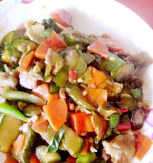 咸菜炒肉片怎么做？步骤和技巧有哪些？
