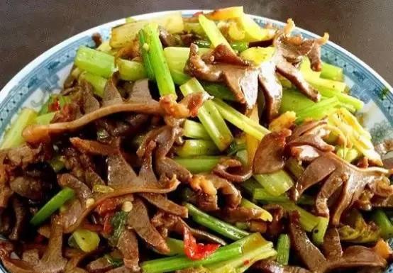 咸菜炒鸡胗花怎么做？步骤和技巧有哪些？