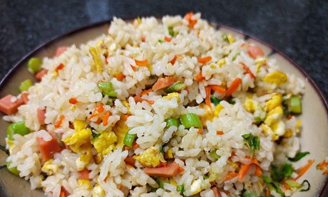 咸菜炒饭怎么做才好吃？步骤和技巧是什么？
