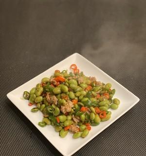 鲜猪肉蒸毛豆怎么做？步骤和技巧有哪些？