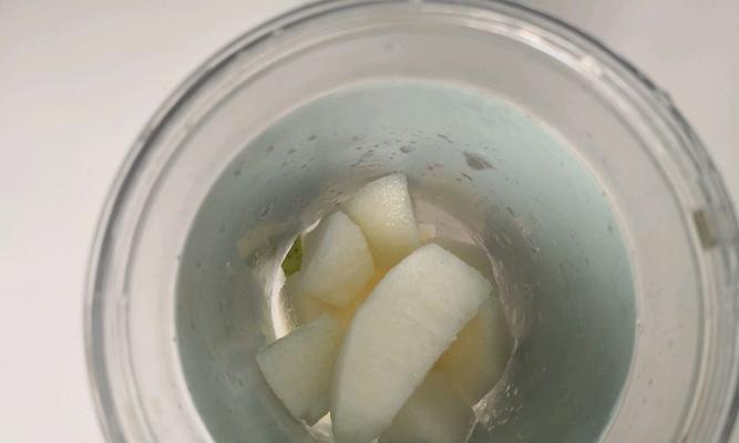 鲜榨雪梨汁怎么做？有哪些健康益处？