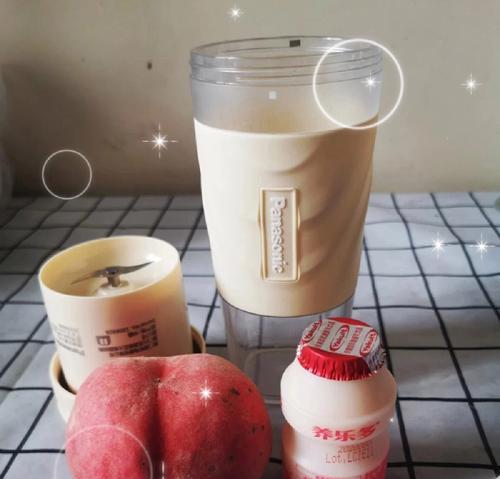 鲜榨桃汁怎么做？在家自制鲜榨桃汁的步骤是什么？
