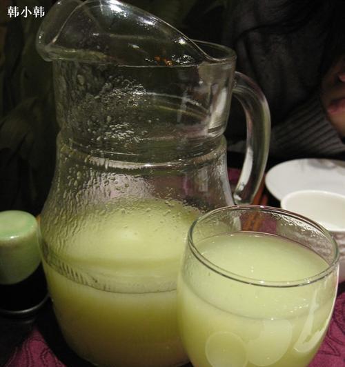鲜榨哈密瓜汁怎么做？步骤和技巧有哪些？