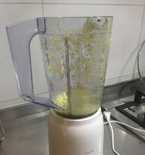 鲜榨菠萝汁怎么做？步骤和技巧有哪些？