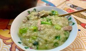 鲜鱿瘦肉粥怎么做？有哪些步骤和技巧？