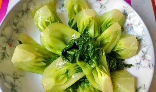 鲜鱿上海青怎么做？步骤和技巧有哪些？
