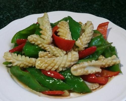 鲜鱿炒韭苔怎么做？步骤和技巧有哪些？