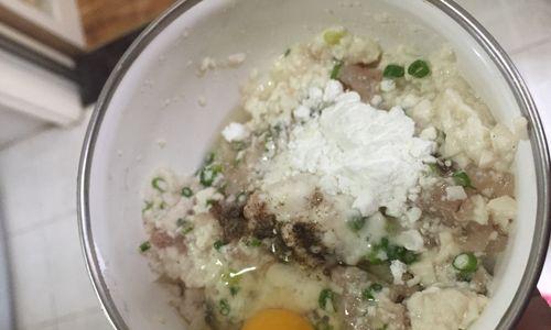鲜虾丸子汤的做法是什么？如何在家轻松制作？