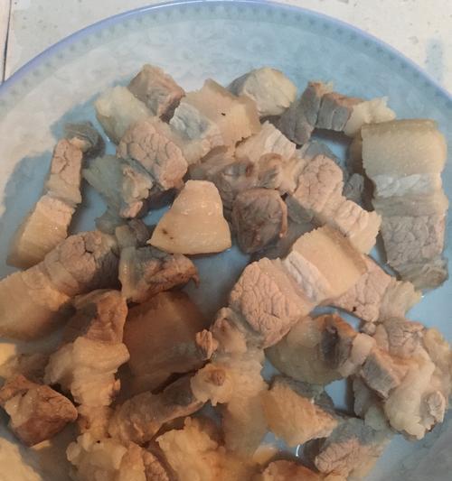 砂锅红烧肉炖豆腐怎么做？步骤和技巧有哪些？