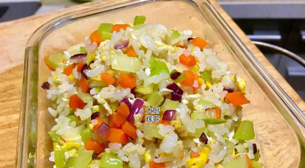 什錦炒饭便当怎么做？步骤和技巧有哪些？
