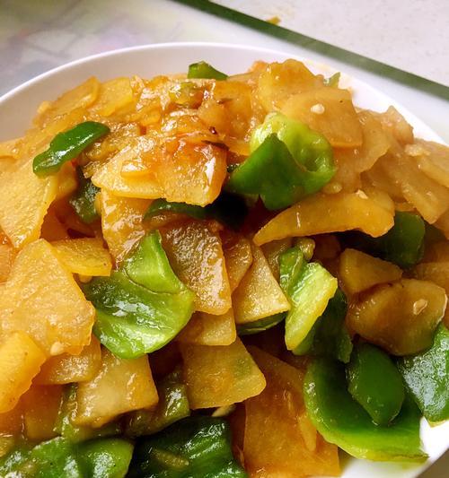土豆黄瓜红肠色拉怎么做？有哪些步骤和技巧？