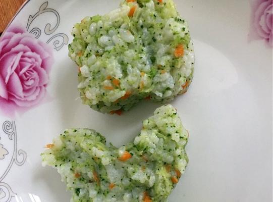 西兰花饭团怎么做？有哪些简单步骤和技巧？