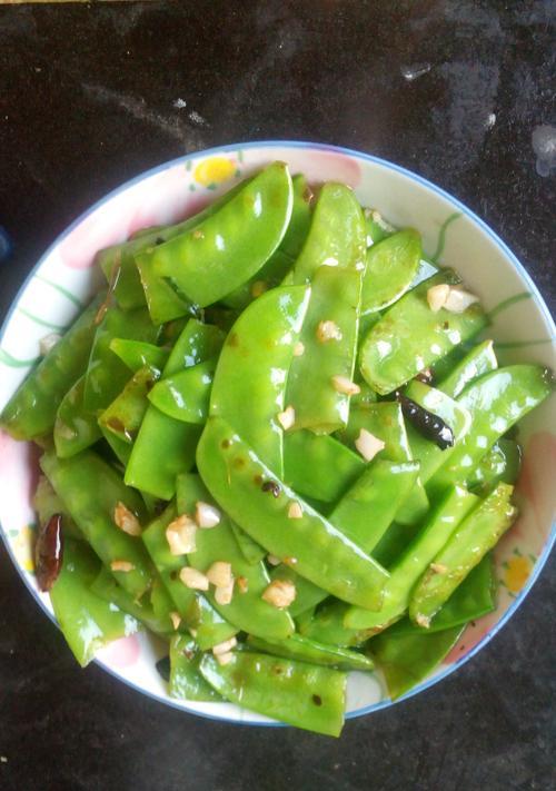 甜蜜豆炒肉怎么做？步骤和技巧有哪些？