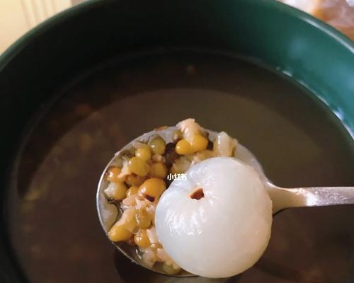 冰镇凉爽绿豆汤的做法？如何在家轻松制作？