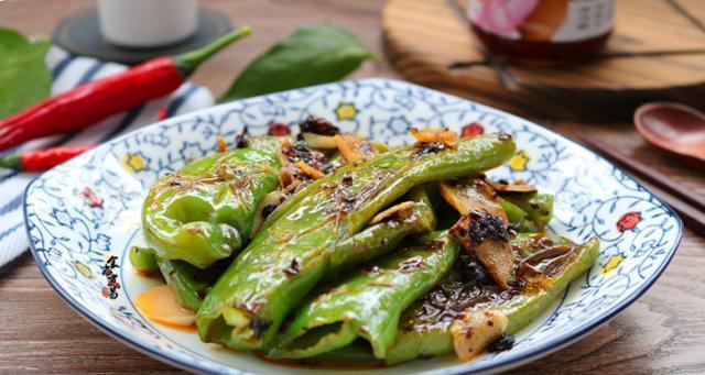 莴笋叶炒豆腐怎么做？步骤和技巧有哪些？