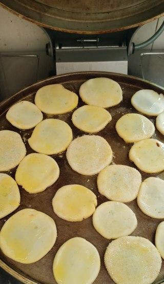 香甜豆沙酥饼怎么做？详细步骤和技巧是什么？