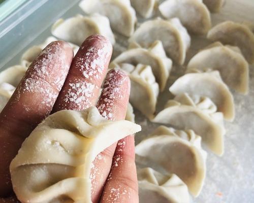 条纹花边饺子怎么做？制作过程中有哪些常见问题？