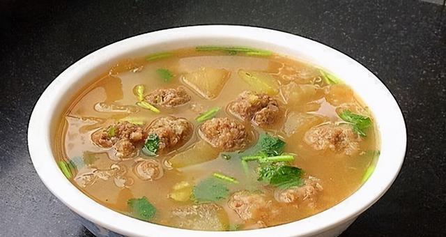 白萝卜丝牛肉丸子怎么做？步骤和技巧有哪些？