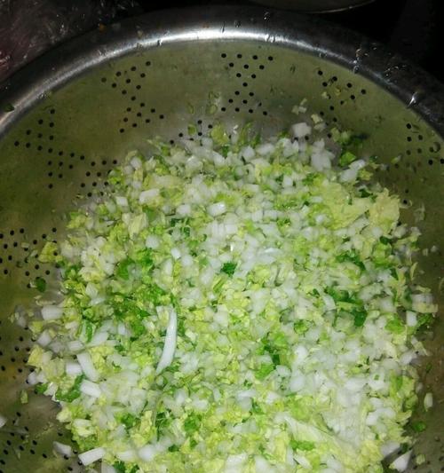 生煎槐花饺子怎么做？步骤和技巧是什么？
