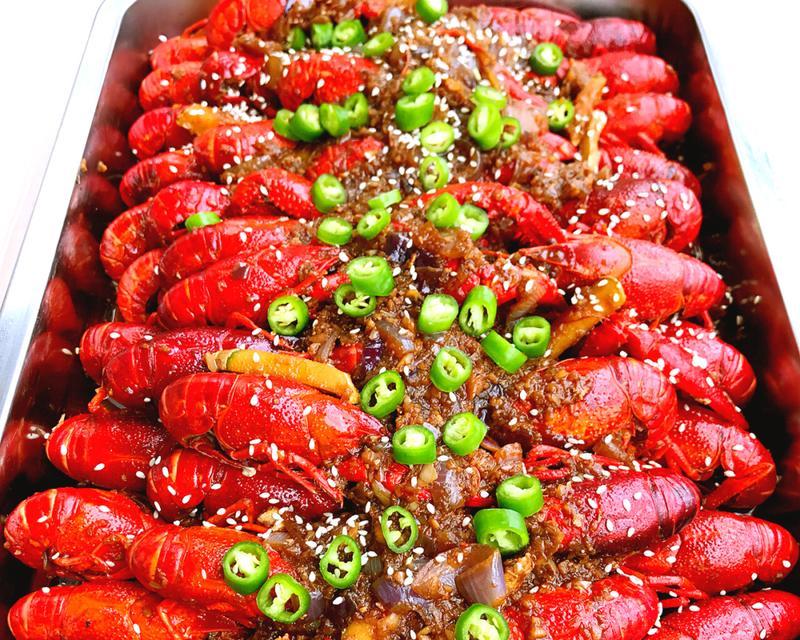 蒜蓉小龙虾怎么做才最美味？详细步骤解析！