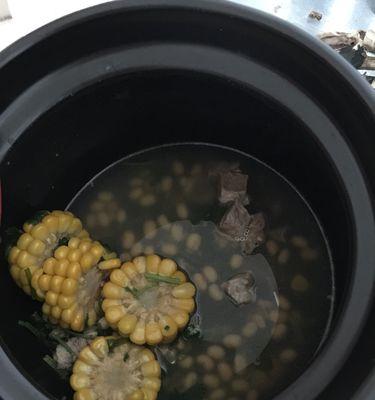 蔬果排骨汤怎么做？有哪些步骤和技巧？
