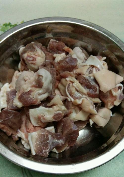 白萝卜紫菜鹅肉汤怎么做？有哪些健康益处？